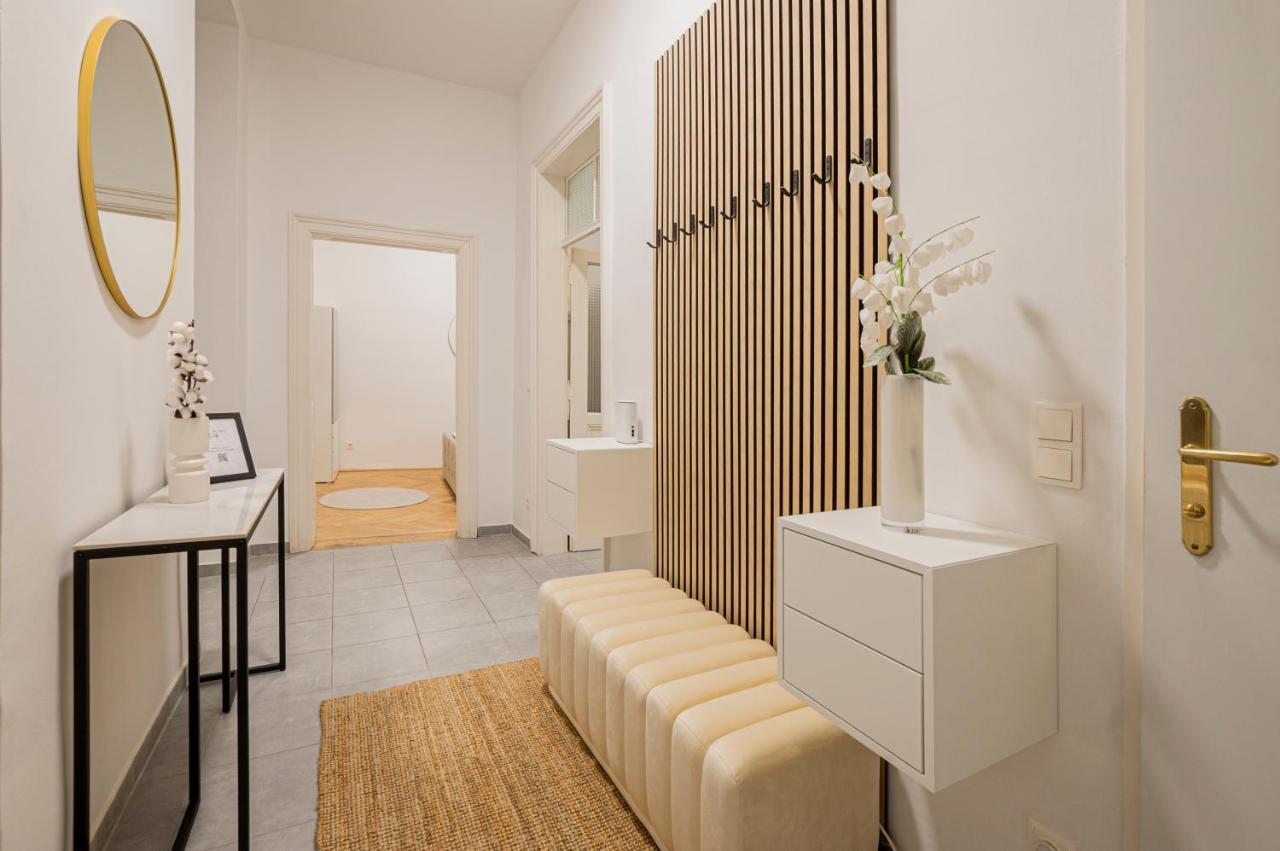 Charming Apt Perfect For 4-6 Tram, Self-Checkin Viena Exterior foto